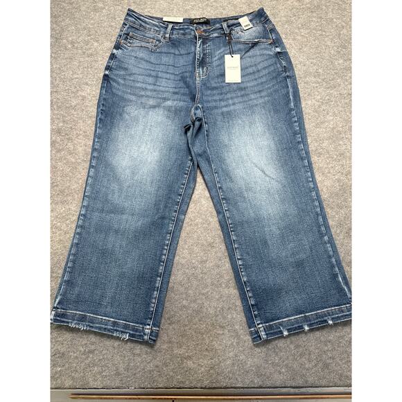 Women’s Judy Blue High Waisted Wide Leg Size 18W Blue Jeans NWT - Picture 1 of 5